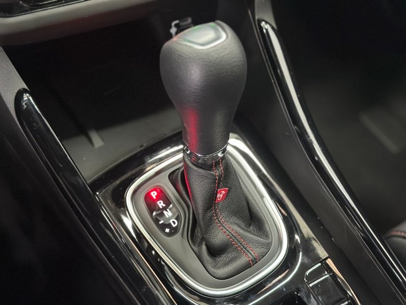 Fiat PULSE 1.3 TURBO 270 FLEX ABARTH AT6 2025/2026 BETIOLO NOVOS E SEMINOVOS LAJEADO / Carros no Vale