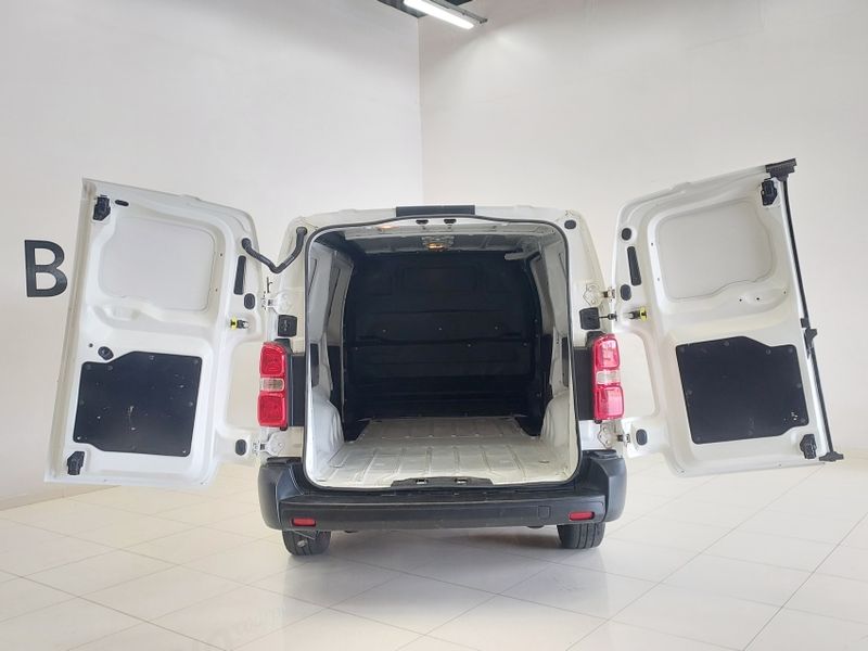 Fiat SCUDO 1.5 BLUEHDI DIESEL CARGO MANUAL 2022/2023 BETIOLO NOVOS E SEMINOVOS LAJEADO / Carros no Vale