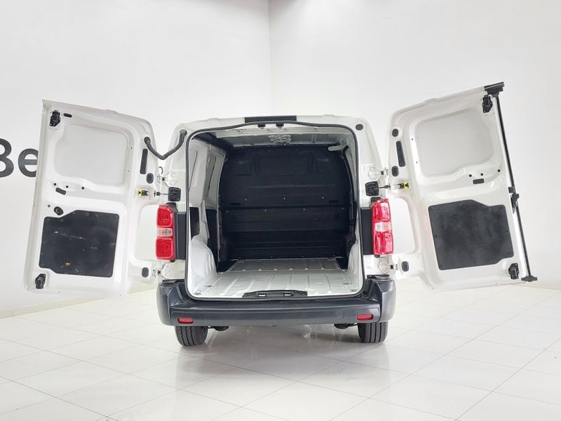 Fiat SCUDO 1.5 BLUEHDI DIESEL CARGO MANUAL 2022/2023 BETIOLO NOVOS E SEMINOVOS LAJEADO / Carros no Vale Fiat SCUDO 1.5 BLUEHDI DIESEL CARGO MANUAL 2022/2023 BETIOLO NOVOS E SEMINOVOS LAJEADO / Carros no Vale