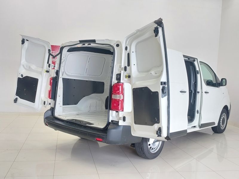 Fiat SCUDO 1.5 BLUEHDI DIESEL CARGO MANUAL 2022/2023 BETIOLO NOVOS E SEMINOVOS LAJEADO / Carros no Vale