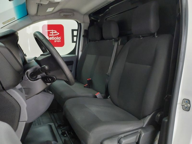 Fiat SCUDO 1.5 BLUEHDI DIESEL CARGO MANUAL 2022/2023 BETIOLO NOVOS E SEMINOVOS LAJEADO / Carros no Vale Fiat SCUDO 1.5 BLUEHDI DIESEL CARGO MANUAL 2022/2023 BETIOLO NOVOS E SEMINOVOS LAJEADO / Carros no Vale