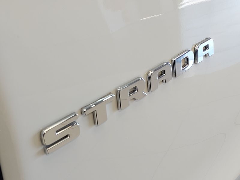 Fiat STRADA 1.4 FIRE FLEX ENDURANCE CS MANUAL 2022/2023 BETIOLO NOVOS E SEMINOVOS LAJEADO / Carros no Vale