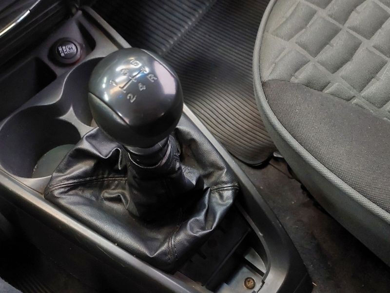 Fiat STRADA 1.8 MPI ADVENTURE CD 16V FLEX 3P MANUAL 2013/2014 BETIOLO NOVOS E SEMINOVOS LAJEADO / Carros no Vale