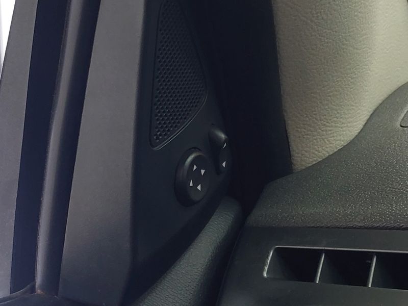 Fiat STRADA 1.8 MPI ADVENTURE CD 16V FLEX 3P MANUAL 2013/2014 BETIOLO NOVOS E SEMINOVOS LAJEADO / Carros no Vale