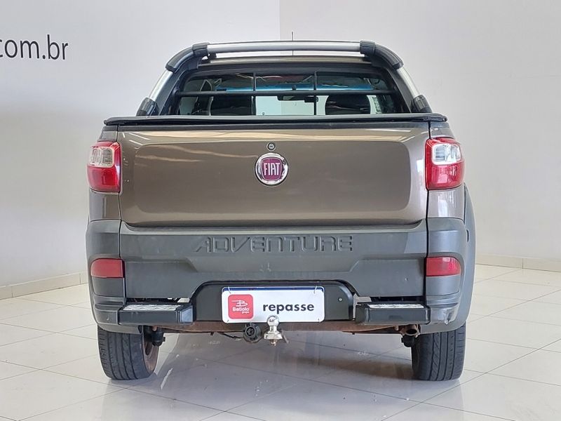 Fiat STRADA 1.8 MPI ADVENTURE CD 16V FLEX 3P MANUAL 2013/2014 BETIOLO NOVOS E SEMINOVOS LAJEADO / Carros no Vale