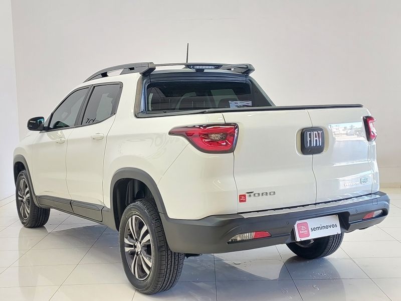 Fiat TORO 1.3 TURBO 270 FLEX FREEDOM AT6 2022/2023 BETIOLO NOVOS E SEMINOVOS LAJEADO / Carros no Vale Fiat TORO 1.3 TURBO 270 FLEX FREEDOM AT6 2022/2023 BETIOLO NOVOS E SEMINOVOS LAJEADO / Carros no Vale