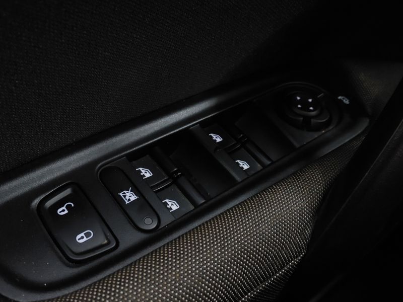 Fiat TORO 1.8 16V EVO FLEX FREEDOM AT6 2020/2021 BETIOLO NOVOS E SEMINOVOS LAJEADO / Carros no Vale