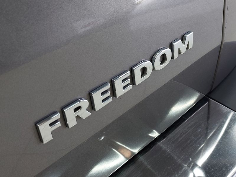 Fiat TORO 1.8 16V EVO FLEX FREEDOM AT6 2020/2021 BETIOLO NOVOS E SEMINOVOS LAJEADO / Carros no Vale
