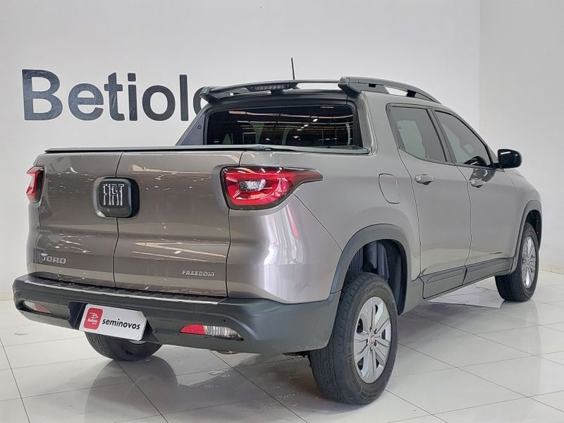 Fiat TORO 1.8 16V EVO FLEX FREEDOM AT6 2020/2021 BETIOLO NOVOS E SEMINOVOS LAJEADO / Carros no Vale