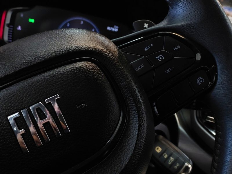 Fiat TORO 2.0 16V TURBO DIESEL FREEDOM 4WD AT9 2022/2023 BETIOLO NOVOS E SEMINOVOS LAJEADO / Carros no Vale