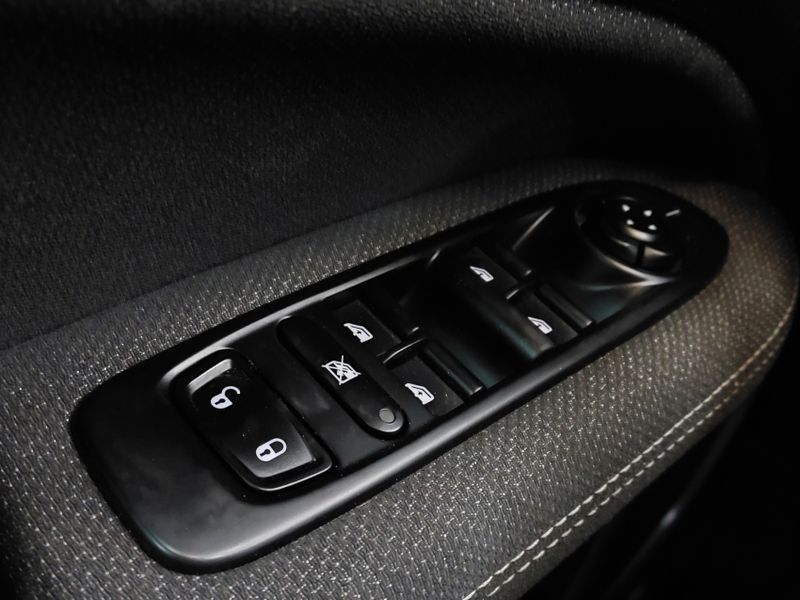 Fiat TORO 2.0 16V TURBO DIESEL FREEDOM 4WD AT9 2022/2023 BETIOLO NOVOS E SEMINOVOS LAJEADO / Carros no Vale