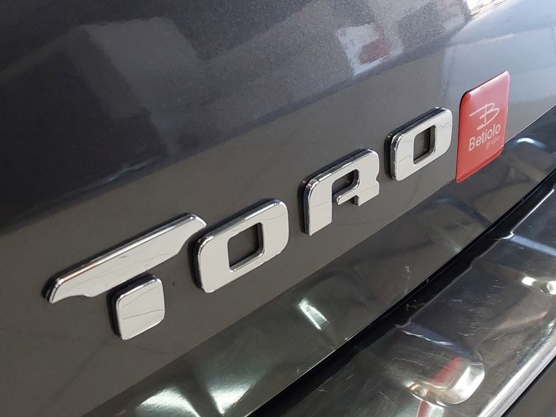 Fiat TORO 2.0 16V TURBO DIESEL FREEDOM 4WD AT9 2022/2023 BETIOLO NOVOS E SEMINOVOS LAJEADO / Carros no Vale