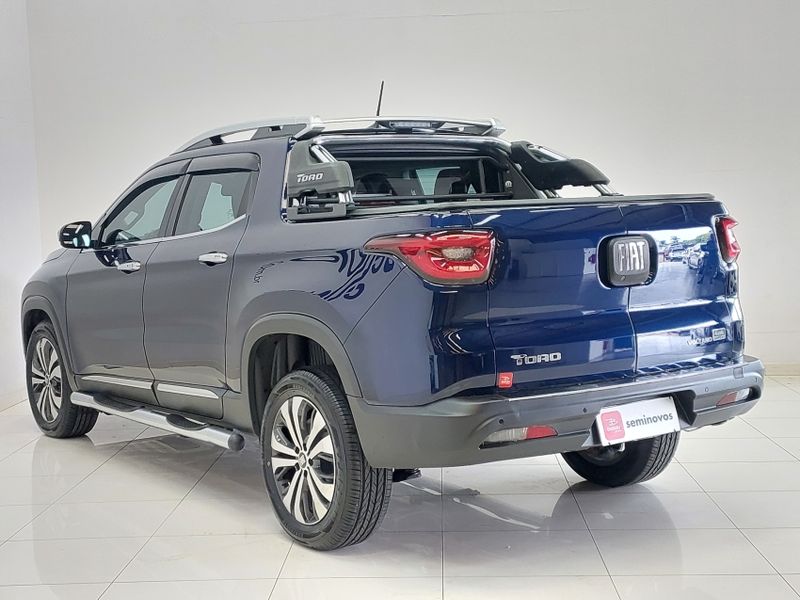 Fiat TORO 2.0 16V TURBO DIESEL VOLCANO 4WD AT9 2021/2022 BETIOLO NOVOS E SEMINOVOS LAJEADO / Carros no Vale