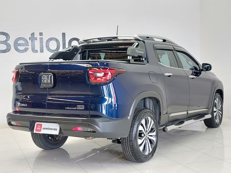Fiat TORO 2.0 16V TURBO DIESEL VOLCANO 4WD AT9 2021/2022 BETIOLO NOVOS E SEMINOVOS LAJEADO / Carros no Vale