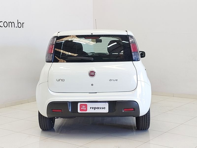 Fiat UNO 1.0 FIREFLY FLEX DRIVE MANUAL 2018/2019 BETIOLO NOVOS E SEMINOVOS LAJEADO / Carros no Vale