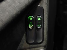 Ford FIESTA 1.6 SE SEDAN 16V FLEX 4P MANUAL 2013/2014 BETIOLO NOVOS E SEMINOVOS LAJEADO / Carros no Vale