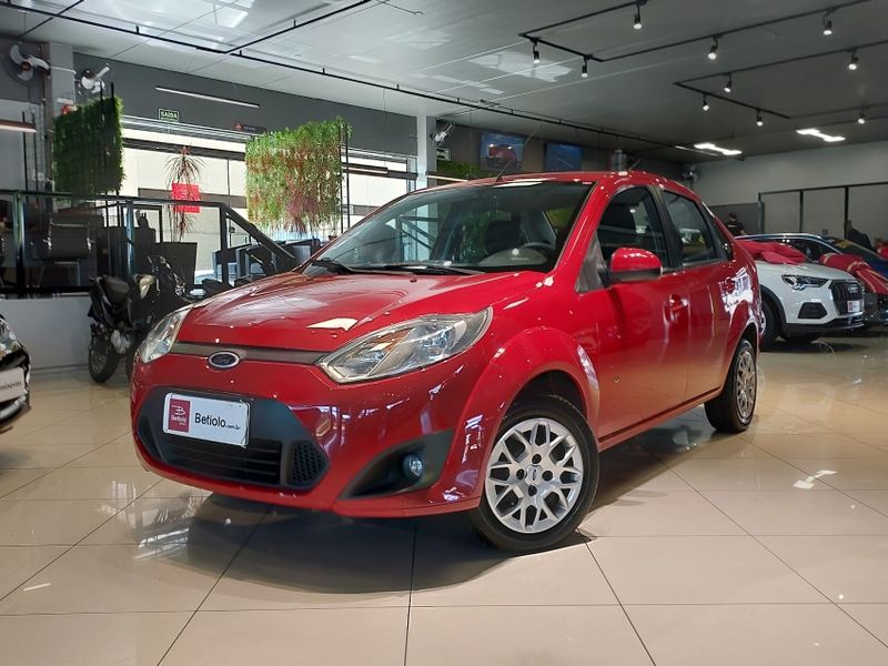 Ford FIESTA 1.6 SE SEDAN 16V FLEX 4P MANUAL 2013/2014 BETIOLO NOVOS E SEMINOVOS LAJEADO / Carros no Vale