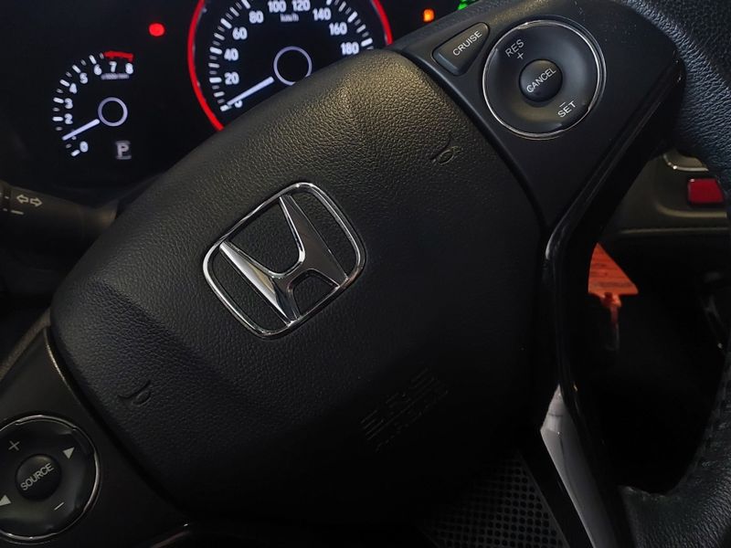 Honda HR-V 1.8 16V FLEX EX 4P AUTOMÁTICO 2015/2016 BETIOLO NOVOS E SEMINOVOS LAJEADO / Carros no Vale