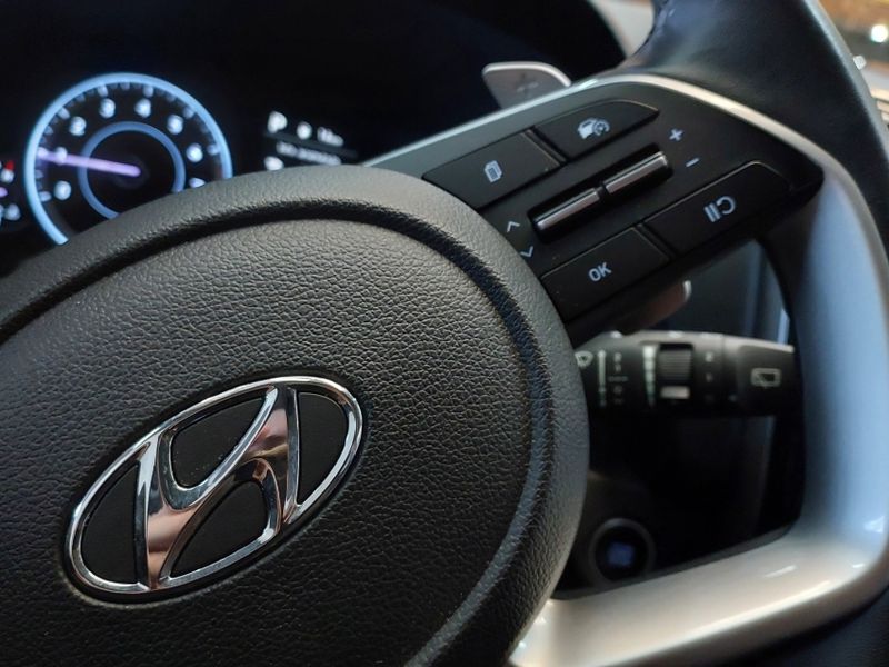 Hyundai CRETA 1.0 TGDI FLEX LIMITED AUTOMÁTICO 2023/2024 BETIOLO NOVOS E SEMINOVOS LAJEADO / Carros no Vale