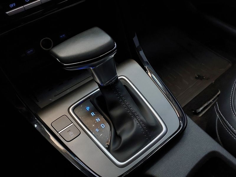 Hyundai CRETA 1.0 TGDI FLEX LIMITED AUTOMÁTICO 2023/2024 BETIOLO NOVOS E SEMINOVOS LAJEADO / Carros no Vale