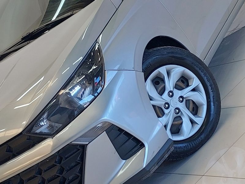 Hyundai HB20 1.0 12V FLEX COMFORT MANUAL 2022/2023 BETIOLO NOVOS E SEMINOVOS LAJEADO / Carros no Vale Hyundai HB20 1.0 12V FLEX COMFORT MANUAL 2022/2023 BETIOLO NOVOS E SEMINOVOS LAJEADO / Carros no Vale