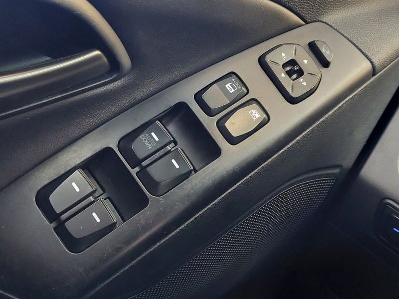 Hyundai IX35 2.0 MPFI GL 16V FLEX 4P AUTOMÁTICO 2017/2018 BETIOLO NOVOS E SEMINOVOS LAJEADO / Carros no Vale