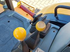 JCB Retroescavadeira 214 S 214 2001/2001 BETIOLO NOVOS E SEMINOVOS LAJEADO / Carros no Vale