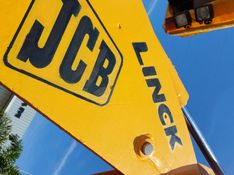 JCB Retroescavadeira 214 S 214 2001/2001 BETIOLO NOVOS E SEMINOVOS LAJEADO / Carros no Vale