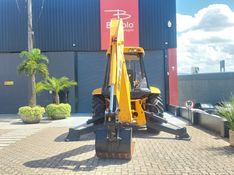 JCB Retroescavadeira 214 S 214 2001/2001 BETIOLO NOVOS E SEMINOVOS LAJEADO / Carros no Vale