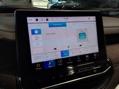 JEEP COMMANDER 2.2 TURBO DIESEL OVERLAND AT9 2024/2025 BETIOLO NOVOS E SEMINOVOS LAJEADO / Carros no Vale