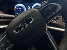 JEEP COMMANDER 2.2 TURBO DIESEL OVERLAND AT9 2024/2025 BETIOLO NOVOS E SEMINOVOS LAJEADO / Carros no Vale