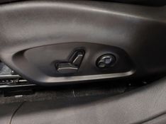 JEEP COMMANDER 2.2 TURBO DIESEL OVERLAND AT9 2024/2025 BETIOLO NOVOS E SEMINOVOS LAJEADO / Carros no Vale