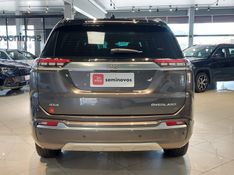 JEEP COMMANDER 2.2 TURBO DIESEL OVERLAND AT9 2024/2025 BETIOLO NOVOS E SEMINOVOS LAJEADO / Carros no Vale