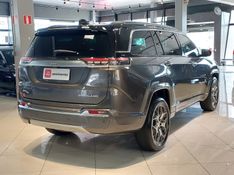 JEEP COMMANDER 2.2 TURBO DIESEL OVERLAND AT9 2024/2025 BETIOLO NOVOS E SEMINOVOS LAJEADO / Carros no Vale