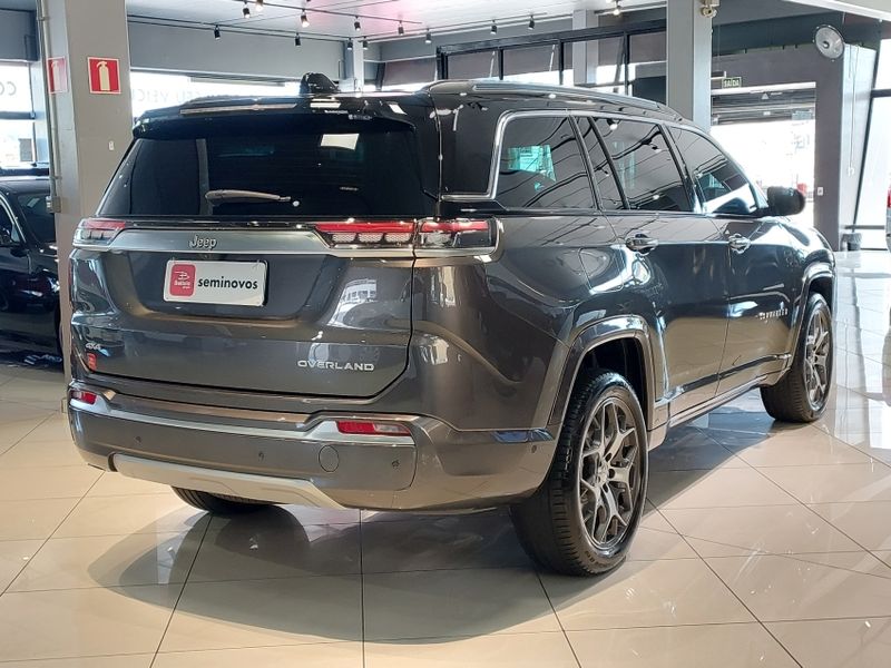 JEEP COMMANDER 2.2 TURBO DIESEL OVERLAND AT9 2024/2025 BETIOLO NOVOS E SEMINOVOS LAJEADO / Carros no Vale