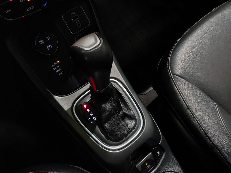 JEEP COMPASS 2.0 16V DIESEL LONGITUDE 4X4 AUTOMÁTICO 2016/2017 BETIOLO NOVOS E SEMINOVOS LAJEADO / Carros no Vale