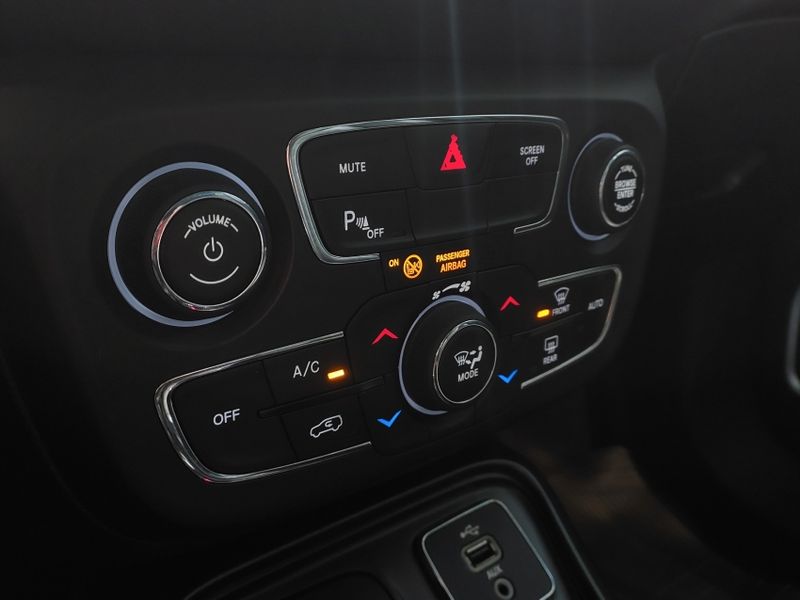 JEEP COMPASS 2.0 16V DIESEL LONGITUDE 4X4 AUTOMÁTICO 2016/2017 BETIOLO NOVOS E SEMINOVOS LAJEADO / Carros no Vale