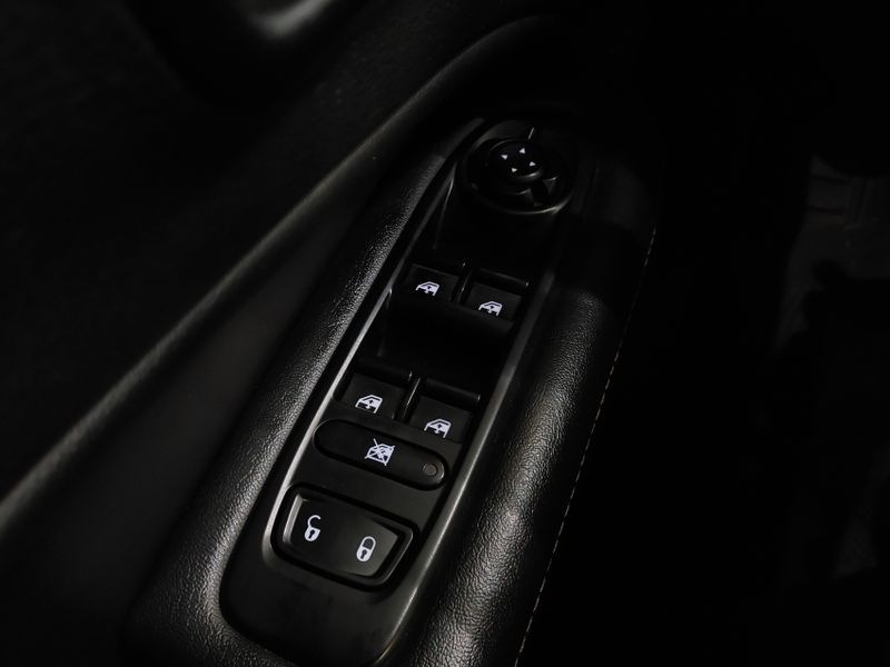 JEEP COMPASS 2.0 16V DIESEL LONGITUDE 4X4 AUTOMÁTICO 2016/2017 BETIOLO NOVOS E SEMINOVOS LAJEADO / Carros no Vale