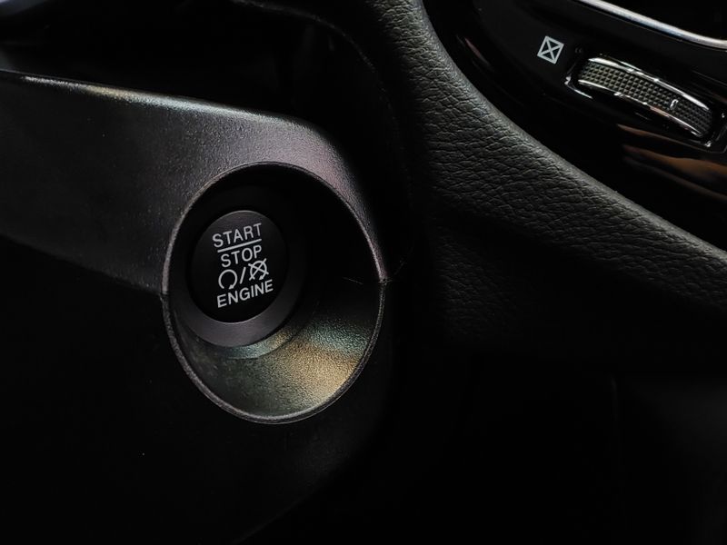 JEEP COMPASS 2.0 16V FLEX LIMITED AUTOMÁTICO 2018/2019 BETIOLO NOVOS E SEMINOVOS LAJEADO / Carros no Vale