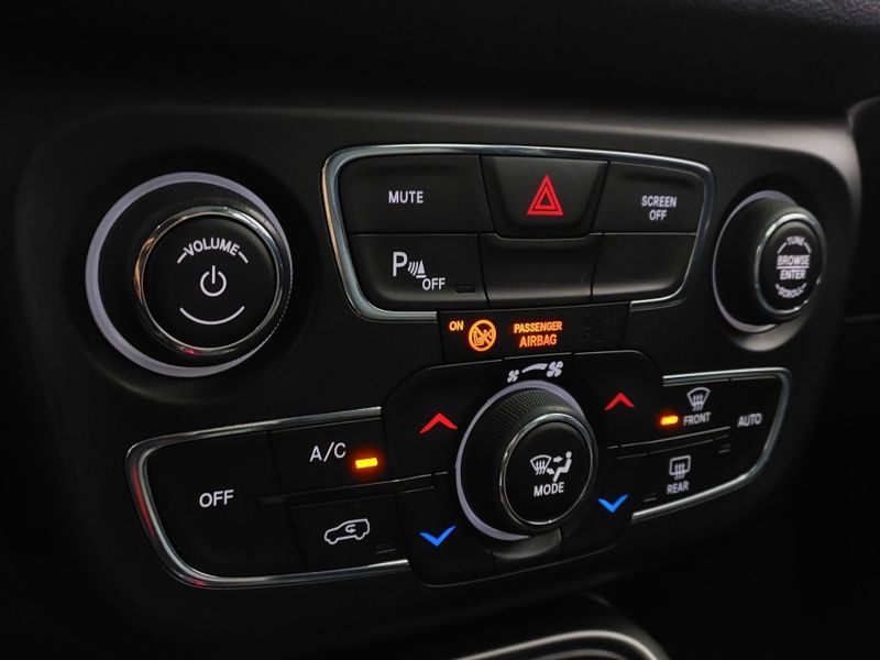 JEEP COMPASS 2.0 16V FLEX LONGITUDE AUTOMÁTICO 2018/2019 BETIOLO NOVOS E SEMINOVOS LAJEADO / Carros no Vale JEEP COMPASS 2.0 16V FLEX LONGITUDE AUTOMÁTICO 2018/2019 BETIOLO NOVOS E SEMINOVOS LAJEADO / Carros no Vale