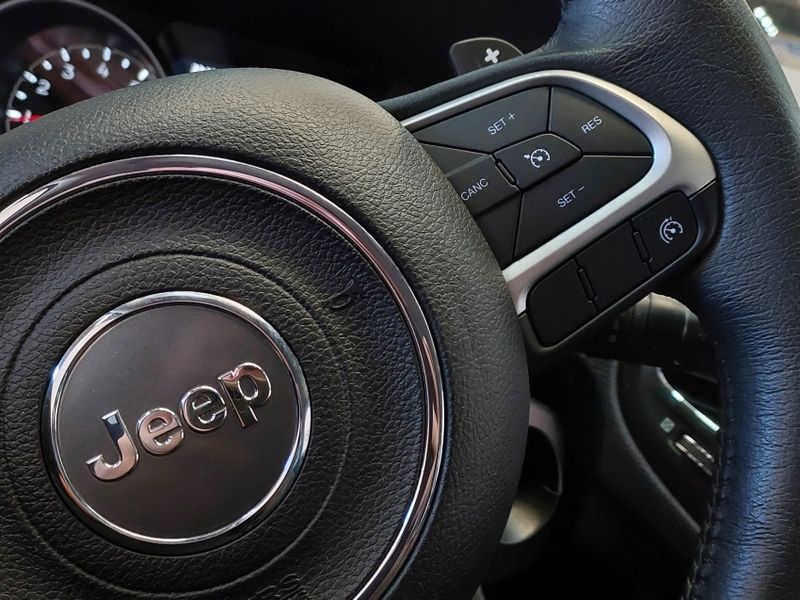 JEEP COMPASS 2.0 16V FLEX LONGITUDE AUTOMÁTICO 2020/2021 BETIOLO NOVOS E SEMINOVOS LAJEADO / Carros no Vale