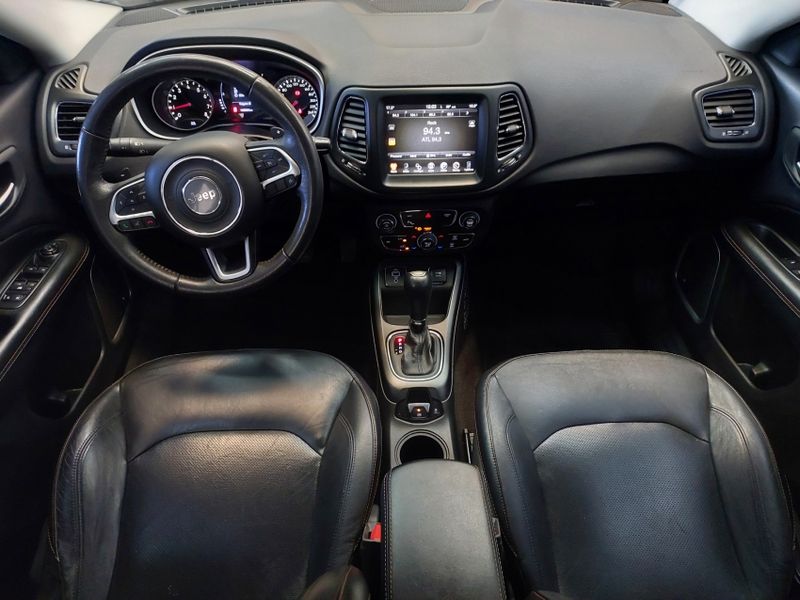 JEEP COMPASS 2.0 16V FLEX LONGITUDE AUTOMÁTICO 2017/2017 BETIOLO NOVOS E SEMINOVOS LAJEADO / Carros no Vale