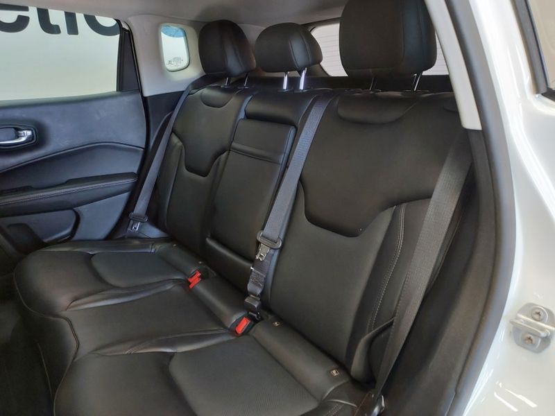 JEEP COMPASS 2.0 16V FLEX LONGITUDE AUTOMÁTICO 2020/2021 BETIOLO NOVOS E SEMINOVOS LAJEADO / Carros no Vale