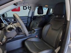 JEEP COMPASS 2.0 TD350 TURBO DIESEL LIMITED AT9 2021/2022 BETIOLO NOVOS E SEMINOVOS LAJEADO / Carros no Vale