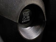 JEEP RENEGADE 1.3 T270 TURBO FLEX LONGITUDE AT6 2023/2024 BETIOLO NOVOS E SEMINOVOS LAJEADO / Carros no Vale