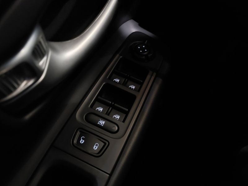 JEEP RENEGADE 1.3 T270 TURBO FLEX LONGITUDE AT6 2023/2024 BETIOLO NOVOS E SEMINOVOS LAJEADO / Carros no Vale JEEP RENEGADE 1.3 T270 TURBO FLEX LONGITUDE AT6 2023/2024 BETIOLO NOVOS E SEMINOVOS LAJEADO / Carros no Vale