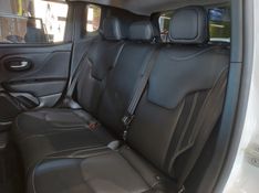 JEEP RENEGADE 1.3 T270 TURBO FLEX LONGITUDE AT6 2023/2024 BETIOLO NOVOS E SEMINOVOS LAJEADO / Carros no Vale