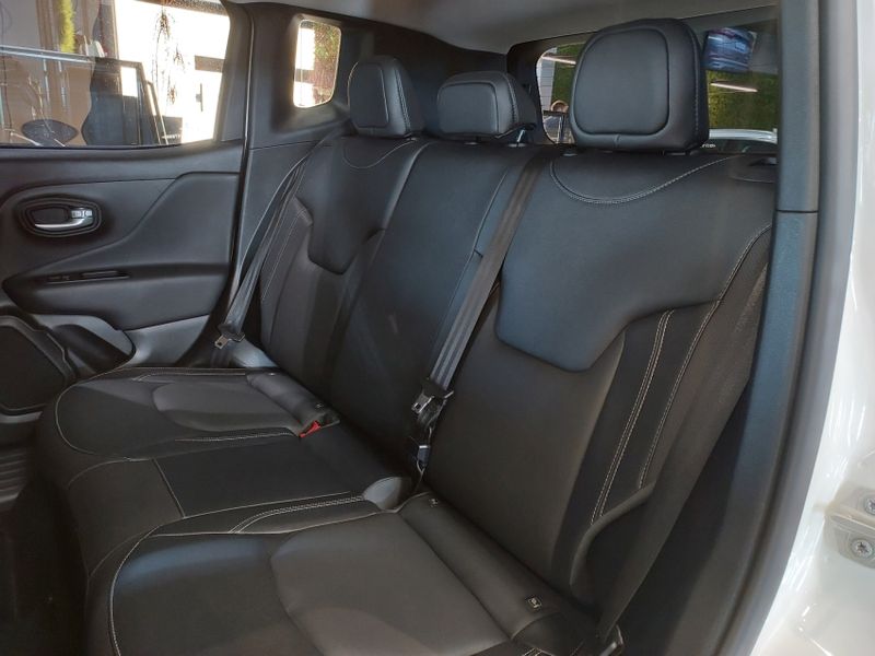 JEEP RENEGADE 1.3 T270 TURBO FLEX LONGITUDE AT6 2023/2024 BETIOLO NOVOS E SEMINOVOS LAJEADO / Carros no Vale JEEP RENEGADE 1.3 T270 TURBO FLEX LONGITUDE AT6 2023/2024 BETIOLO NOVOS E SEMINOVOS LAJEADO / Carros no Vale