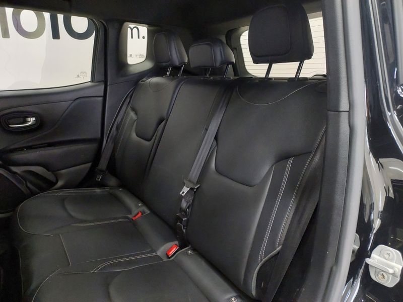 JEEP RENEGADE 1.3 T270 TURBO FLEX S 4X4 AT9 2023/2023 BETIOLO NOVOS E SEMINOVOS LAJEADO / Carros no Vale JEEP RENEGADE 1.3 T270 TURBO FLEX S 4X4 AT9 2023/2023 BETIOLO NOVOS E SEMINOVOS LAJEADO / Carros no Vale