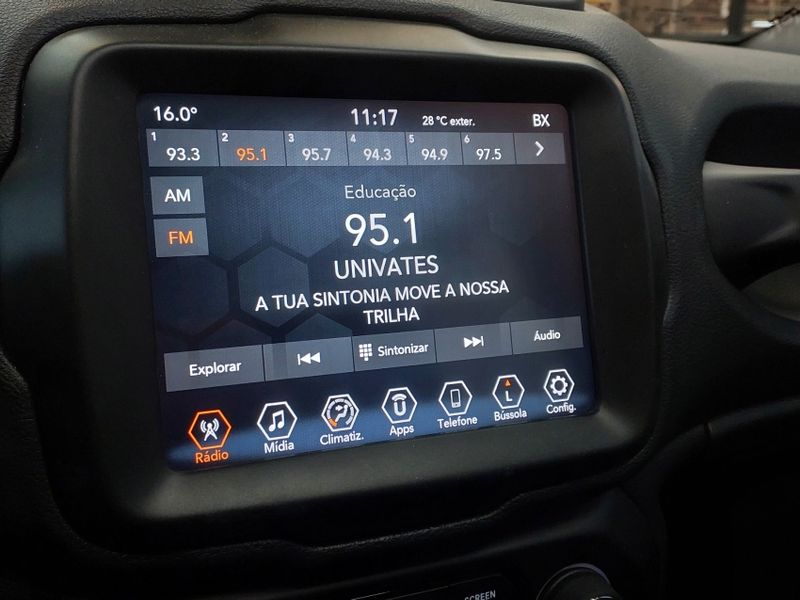 JEEP RENEGADE 1.8 16V FLEX LIMITED 4P AUTOMÁTICO 2021/2021 BETIOLO NOVOS E SEMINOVOS LAJEADO / Carros no Vale